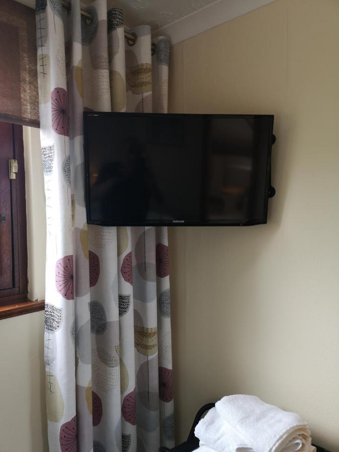 An Escape For 2: Near A Castle Island In Scotland Apartment Kinross ภายนอก รูปภาพ