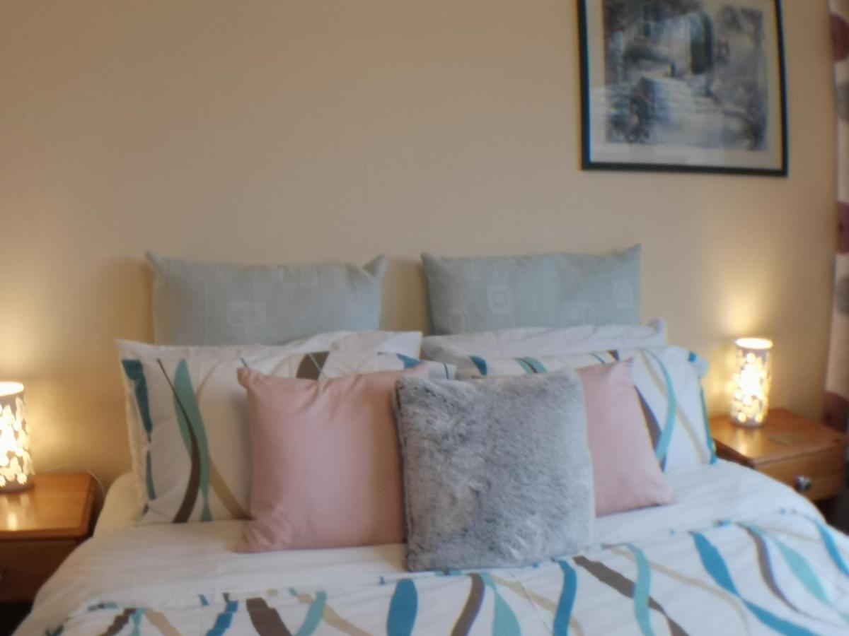 An Escape For 2: Near A Castle Island In Scotland Apartment Kinross ภายนอก รูปภาพ
