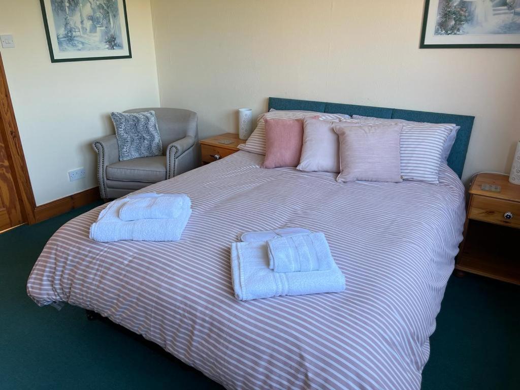 An Escape For 2: Near A Castle Island In Scotland Apartment Kinross ภายนอก รูปภาพ